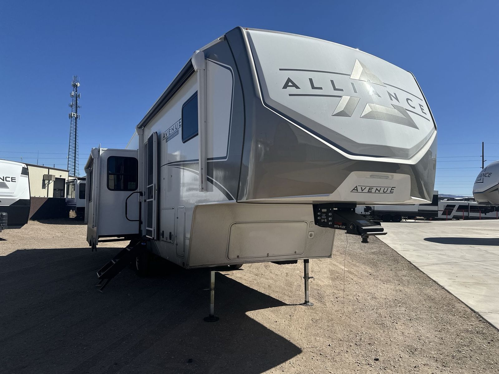 2026 Alliance RV Avenue All-Access 29RL