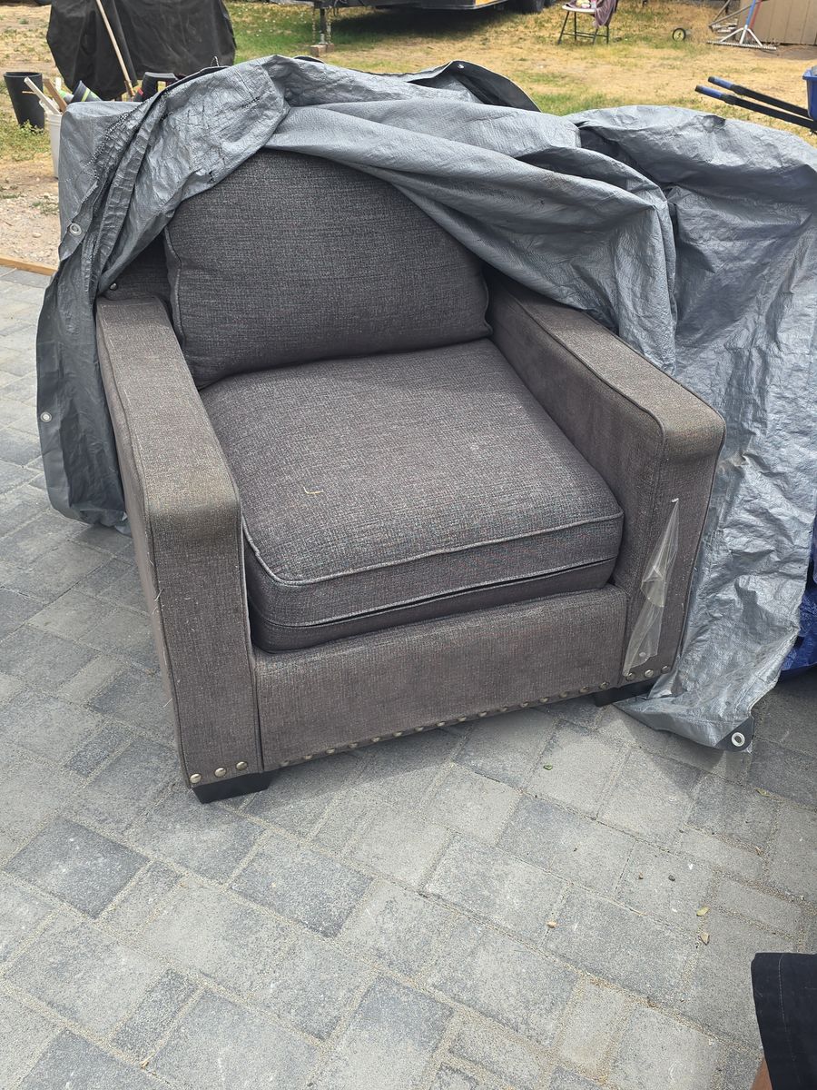 Main image 2
