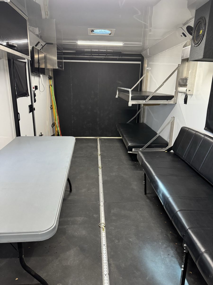 Main image 7