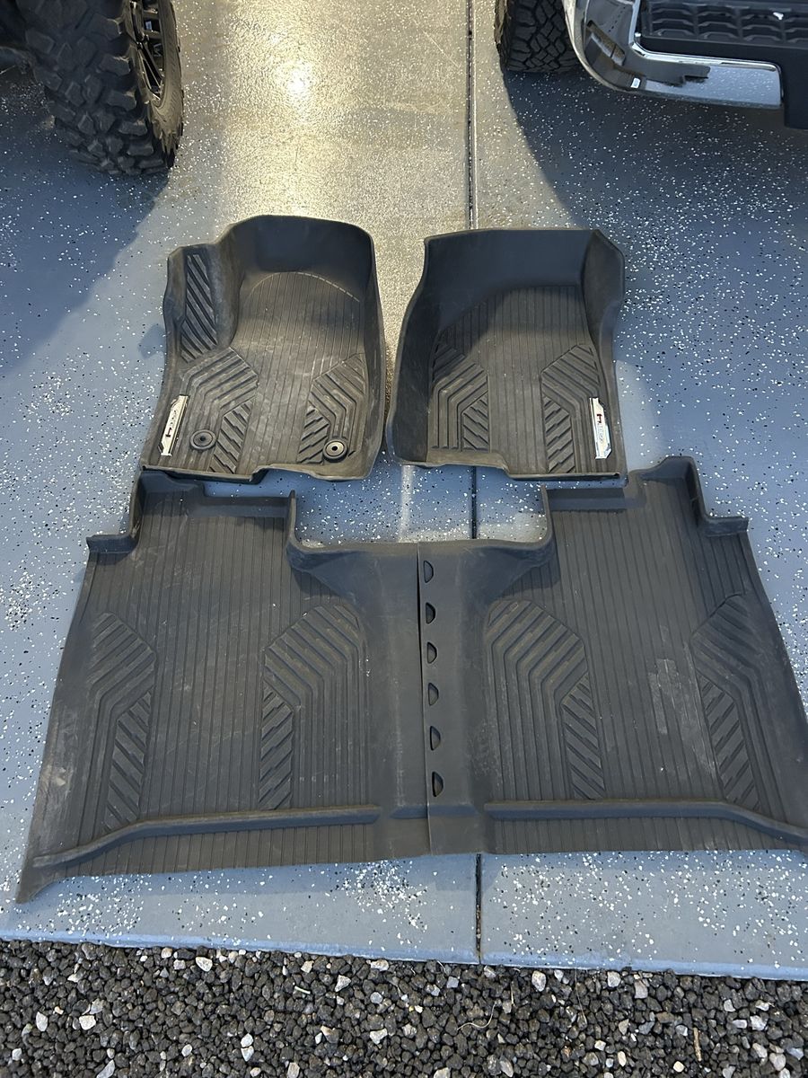 GMC AT4 floor mats