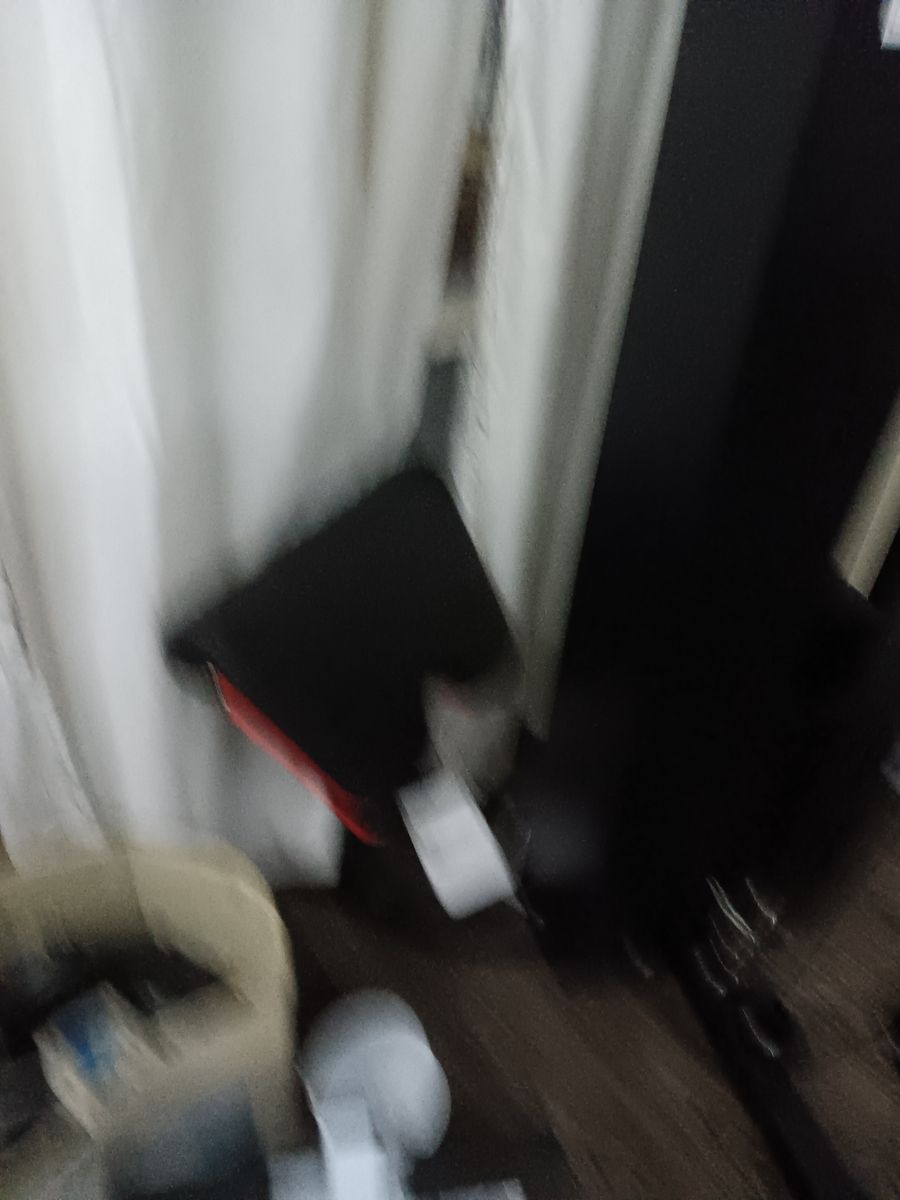 Main image 3