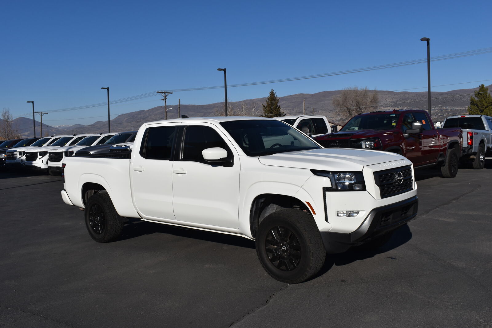 2022 Nissan Frontier SV