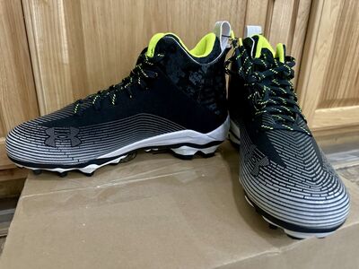 8 - Under Armour Hammer MC 2.0 football cleats - NEW