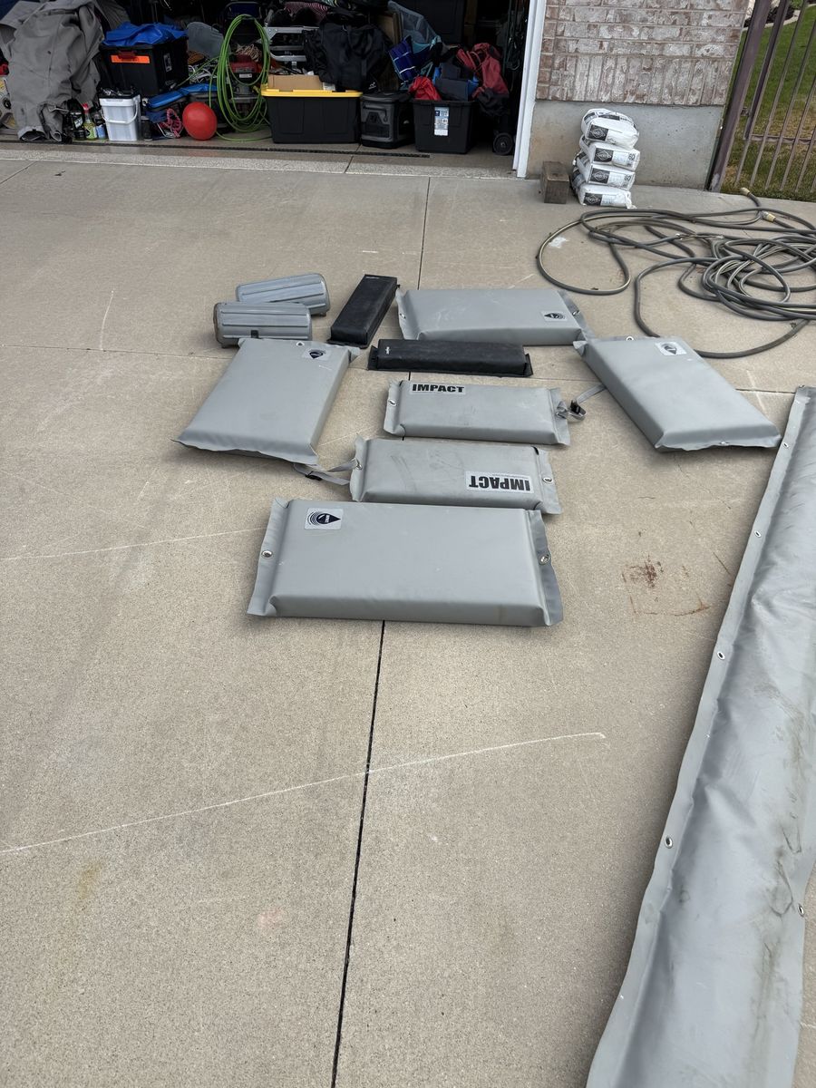 Main image 6
