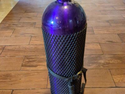 Scuba tank