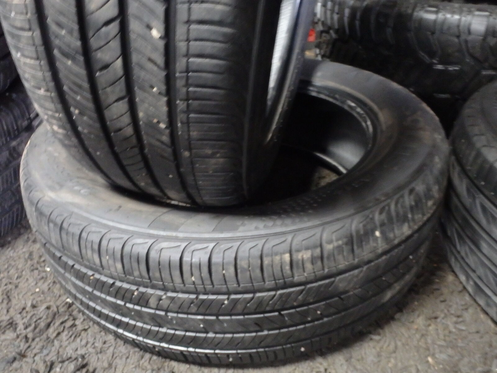 215/55R17 KHUMO SOLUS PAIR OF TWO USED TIRES
