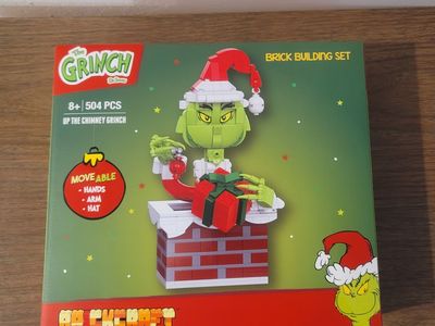 Grinch Brick Building Set