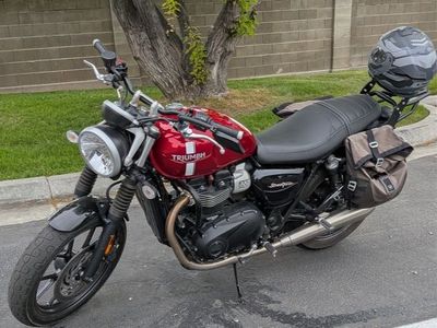2017 Triumph Street Twin Low Miles