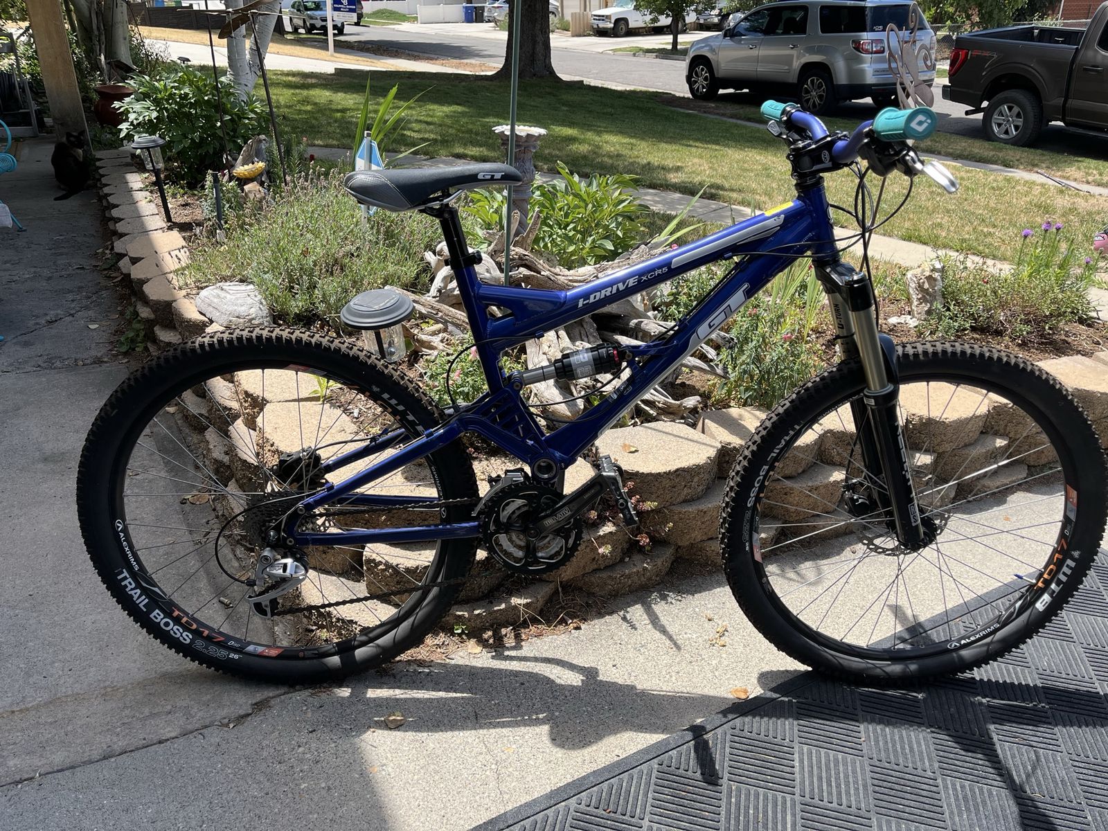 GT I-Drive XCR 5 Mountain Bike - Full Suspension, Rock Shox,