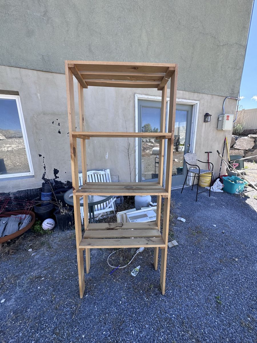 Wooden 4-shelf utility shelf/ Bookcase - Natural Wood