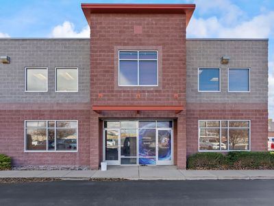Versatile Office + Warehouse Flex Space in Prime Draper Location