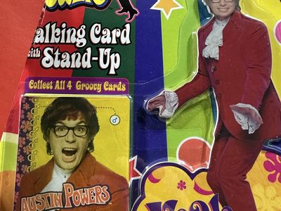 Austin Powers Talking Card with Stand-Up Figure - Collectible Fanatics "Yeah Baby" Hip Clips (1999)