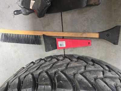 Snow Brush/scraper
