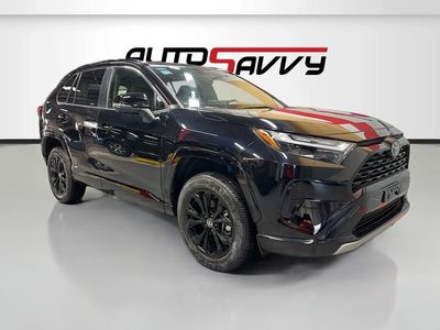 2025 Toyota RAV4 SE