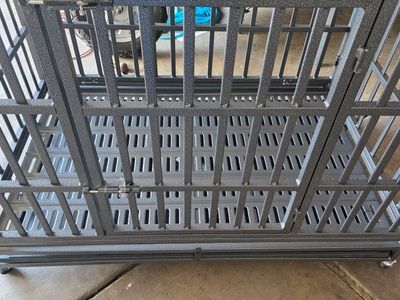 Dog crate