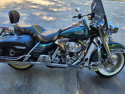 2002 Harley-Davidson Road King Classic FLHRCI Green Motorcycle with Windshield with 25,000 MI