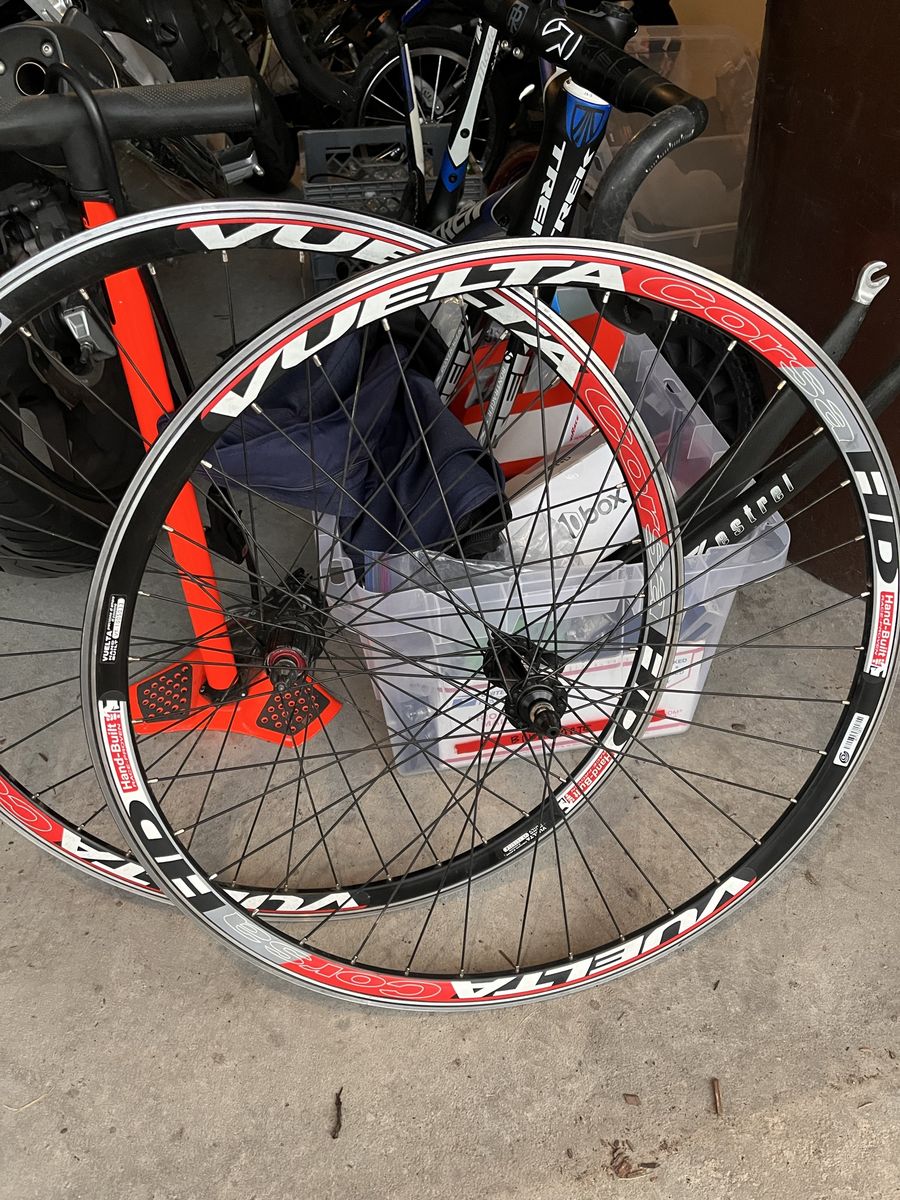 New Vuelta Corsa HD Hand-Built Road Bike Wheelset Rim Brake 700c