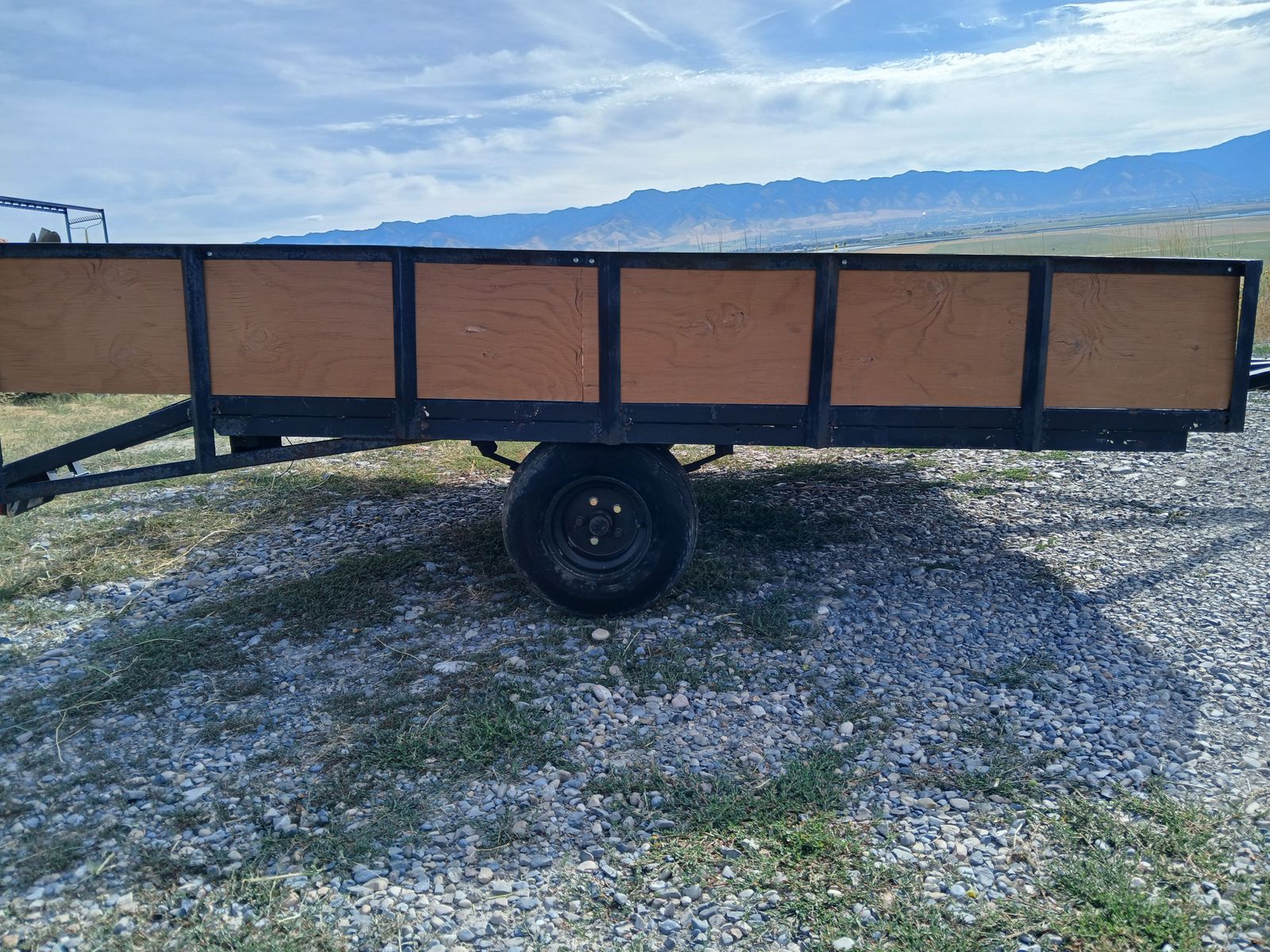 Old Trailer 10ft