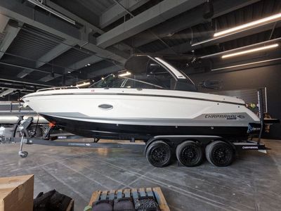 2025 Chaparral 30 Surf