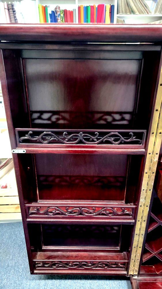 Main image 2