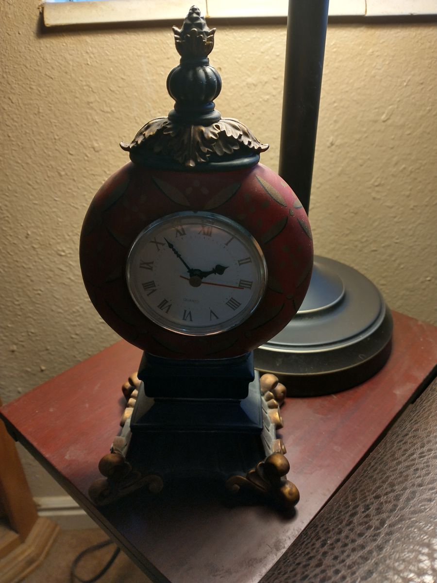 VICTORIAN STYLE CLOCK