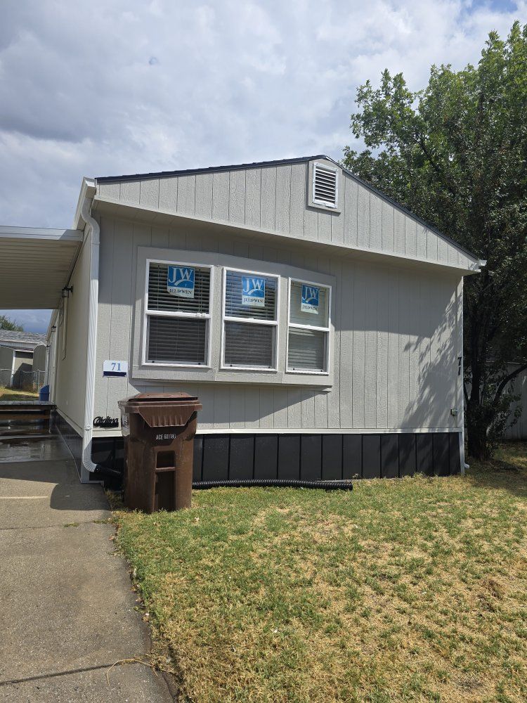 Manufacture home for sale. Open Living Spaces, Kitchen, and 2 Bathroom, 2 rooms