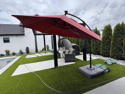 11’ cantilever umbrellas