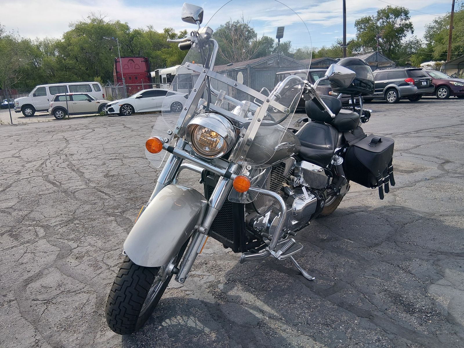 2004 HONDA VTX 1300 WITH 19676 MILES....VERY NICE