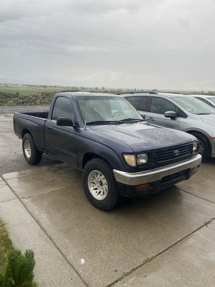 1996 Toyota Tacoma Base