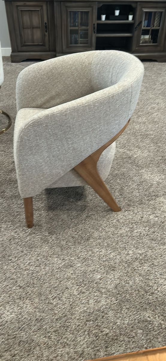 Main image 2