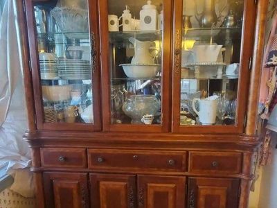 Beautiful Wood Dining Set & China Hutch - Table, 6 Chairs, and Display Cabinet