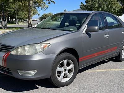 2005 Toyota Camry LE