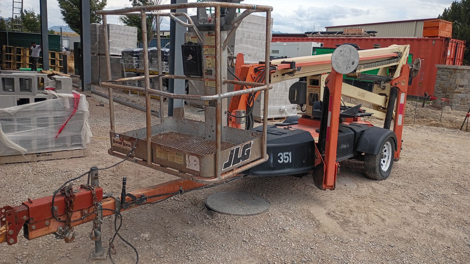 2005 JLG T350 towable boom lift with 382 hours, boomlift