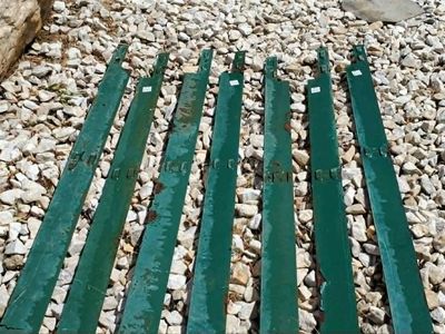 8x Green Steel Landscape Edging Sections, 14 GA, with Attached Stakes, 8' Length