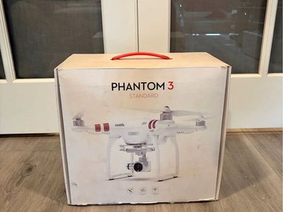 DJI PHANTOM 3 DRONE