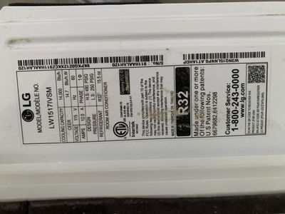 Air conditioner 14,000 ft cooling capacity