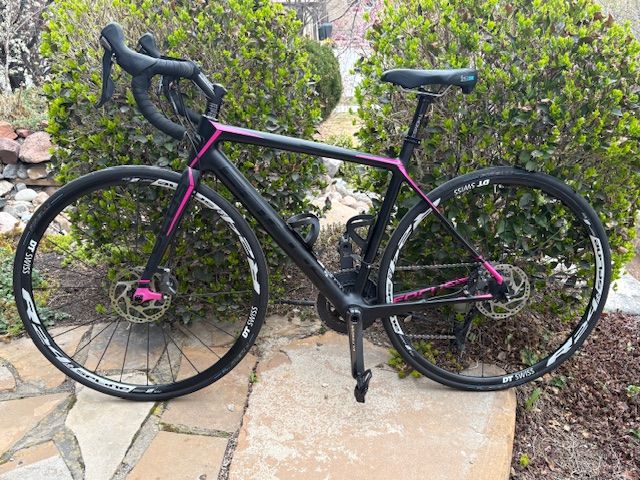 Focus Cayo Carbon Ultralight Road Bike