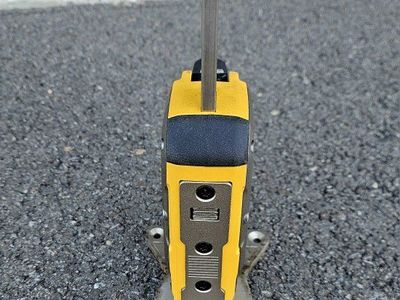 DEWALT TOUGHSERIES Deck Board Straightener | Heavy