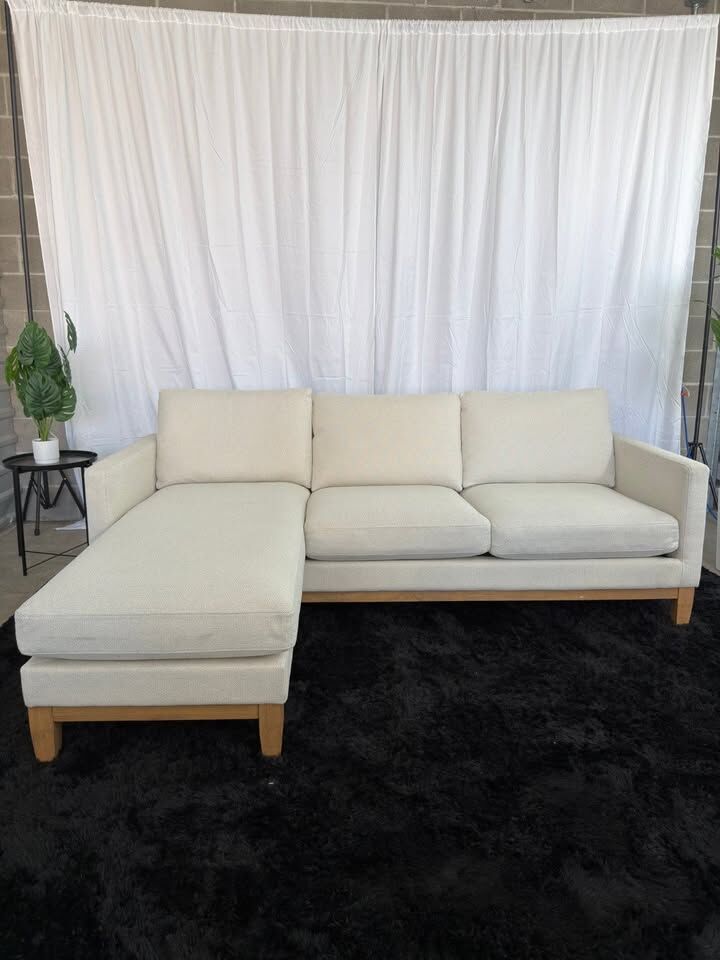 Henredon Murphy Sofa with Reversible Chaise