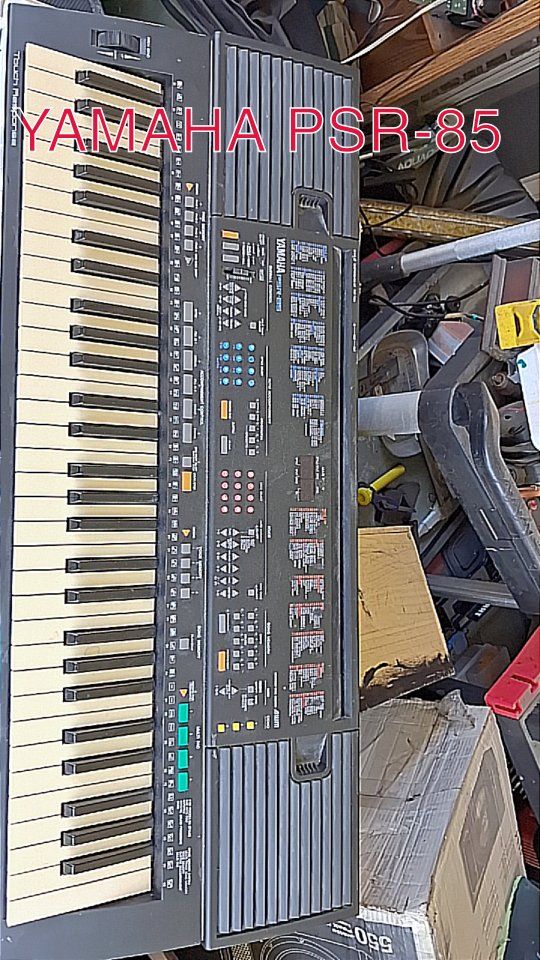 Yamaha PSR-85 Portable Electronic Keyboard with Touch Response - Great for Beginners!