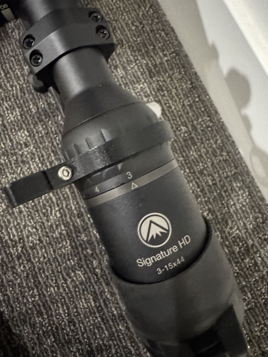Burris Signature HD 3-15x44 Riflescope with Scope Rings, Flip Caps, and throw lever 