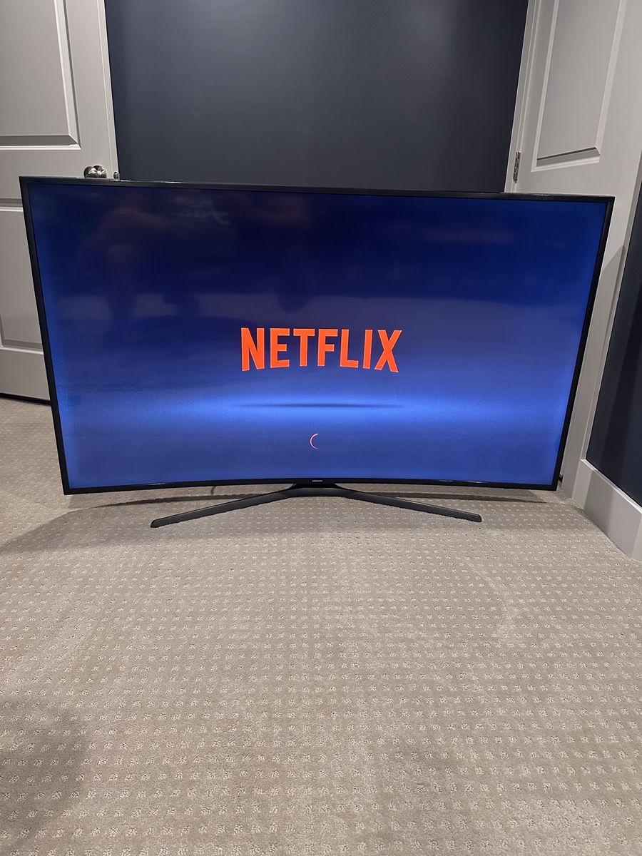 65" Samsung Curved 4K UHD Smart TV - Excellent Condition