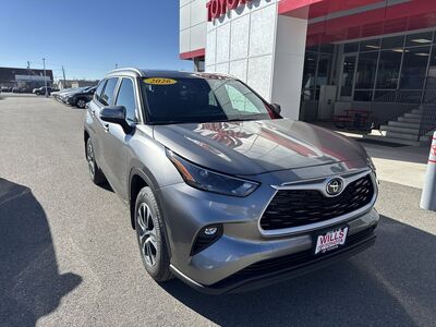 2026 Toyota Highlander XLE