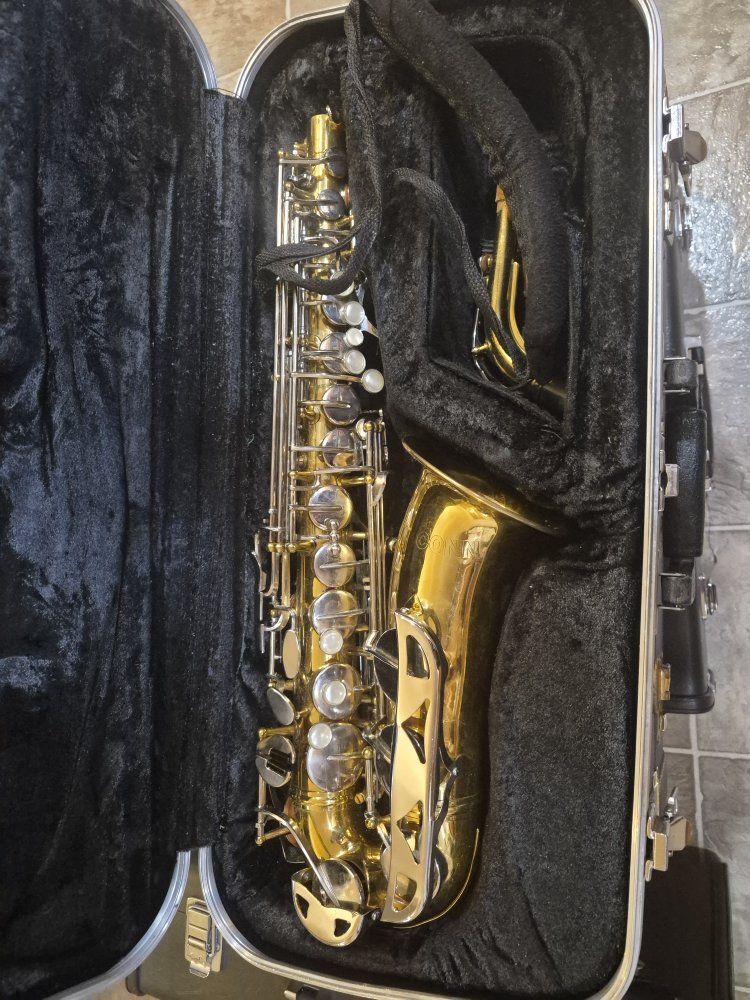 Conn Alto Sax Saxophone with Warranty
