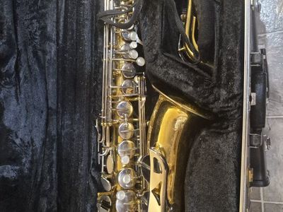 Conn Alto Sax Saxophone with Warranty