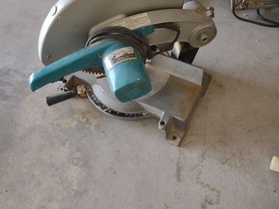 Makita LS1030 10" Compound Miter Saw - Used Condition, Powerful & Reliable