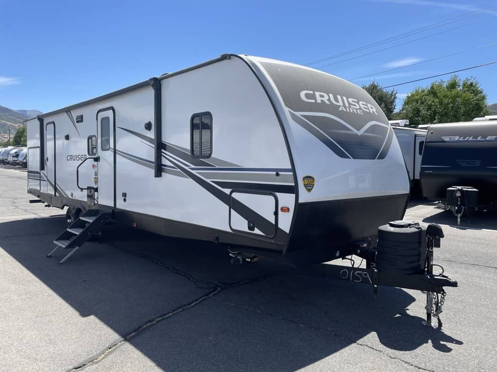 2024 Crossroads Cruiser Aire 33BHB---SLEEPS 8----