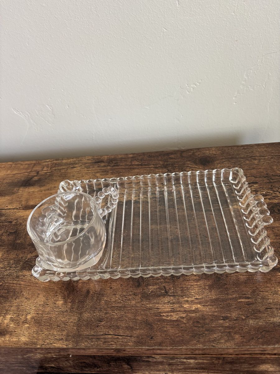 Vintage Ribbed Bubble Border Glass Party Set (7 sets)