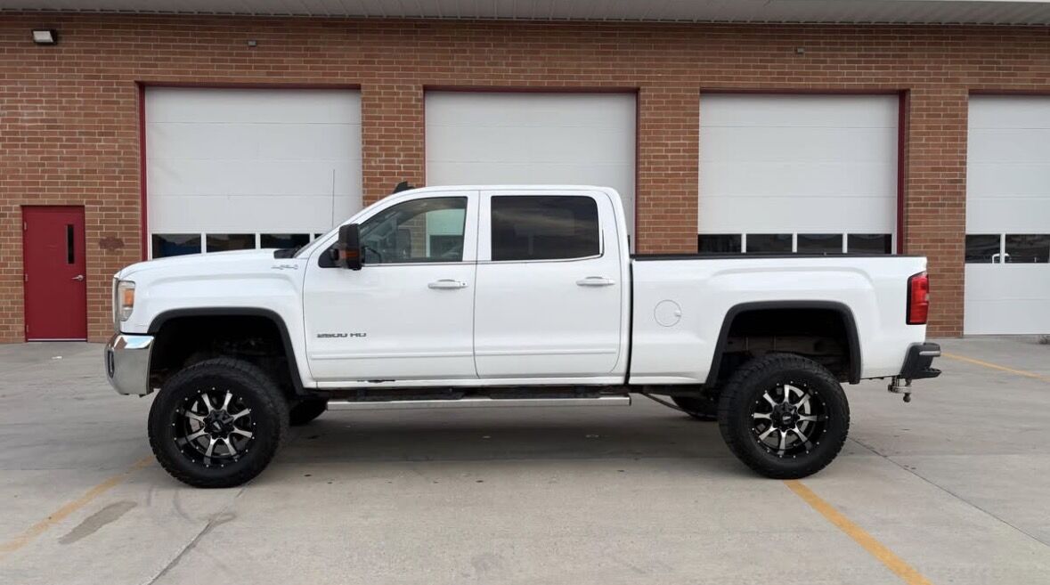 2015 GMC 2500 SLE
