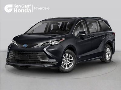 2024 Toyota Sienna XLE 8-Passenger
